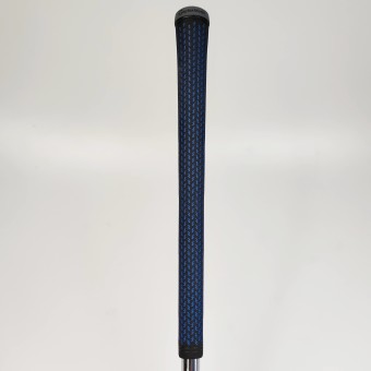 TaylorMade Milled Grind 3 (MG3) Black 58° Lob Wedge für Herren, Rechtshand, gebraucht, Low Bounce (8.0°), mit Stahlschaft (True Temper Dynamic Gold Tour Issue), Stiff (129.0g), mit LAMKIN Crossline 360, black-blue Griff in Std. Griffstärke