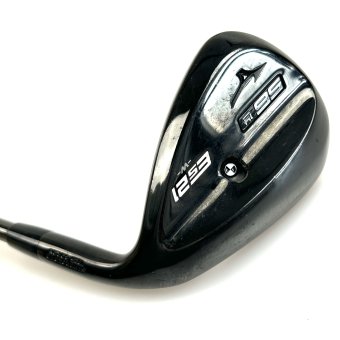 mizuno Golf ES21 56° Sand Wedge für Herren, Rechtshand, gebraucht, Wide Sole (14.0° Bounce), mit KBS Hi-REV 2.0 Black PVD Stahlschaft, Wedge Flex (115.0g), mit LAMKIN ST+2 Hybrid 360, black-grey Griff in Herren Std. Griffstärke