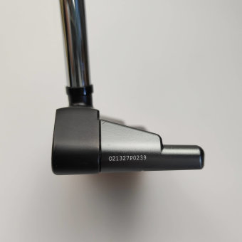 Odyssey Tri-Hot 5K Triple Wide Putter für Herren, Rechtshand, gebraucht, mit Std. Schaft (Odyssey Stroke Lab Bi-Matrix 3GEN, red-steel), 34 Inch, mit Std. Gewichten (25.0g), mit Std. Griff (Odyssey Tri-Hot 5K Pistol, black-white), inkl. Headcover