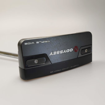 Odyssey Tri-Hot 5K Triple Wide CS Putter für Herren, Rechtshand, mit Odyssey Stroke Lab 3GEN Red 70 Class Schaft in 34 Inch, mit Odyssey Tri-Hot 5K Pistol, black-silver Griff in Std. Stärke