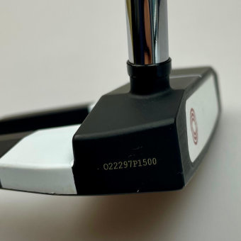 Odyssey White Hot Versa Seven Putter für Herren, Linkshand, mit Odyssey Stroke Lab 3GEN Red 70 Class Schaft in 34 Inch, mit Odyssey Pistol, black-red Griff in Std. Stärke