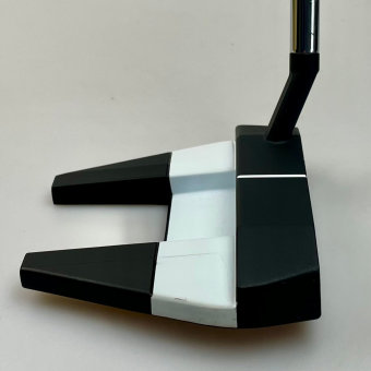 Odyssey White Hot Versa Seven S Putter für Herren, Rechtshand, mit Odyssey Stroke Lab 3GEN Red 70 Class Schaft in 35 Inch, mit Odyssey Pistol, black-red Griff in Std. Stärke