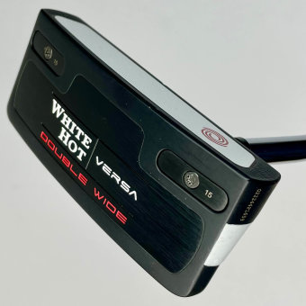 Odyssey White Hot Versa Double Wide Putter für Herren, Rechtshand, mit Odyssey Stroke Lab 3GEN Red 70 Class Schaft in 34 Inch, mit SuperStroke Traxion Tour, black-white Griff in 3.0-Stärke