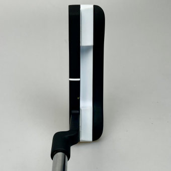 Odyssey White Hot Versa One CH Putter für Herren, Rechtshand, mit Odyssey Stroke Lab 3GEN Red 70 Class Schaft in 34 Inch, mit Odyssey Pistol, black-red Griff in Std. Stärke