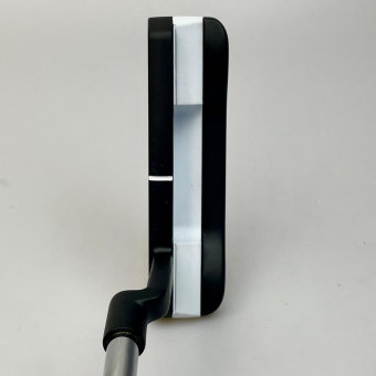 Odyssey White Hot Versa One CH Putter für Herren, Rechtshand, mit Odyssey Stroke Lab 3GEN Red 70 Class Schaft in 34 Inch, mit Odyssey Pistol, black-red Griff in Std. Stärke