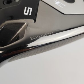 Callaway Elyte Hybrid 5 (24.0°, einstellbar) für Herren, Rechtshand, mit Mitsubishi Chemical Vanquish PL 50 Std. Graphitschaft in Std. Länge (39.375 Inch), Lite (50.0g), mit Golf Pride Tour Velvet 360 CHEV, black-grey Std. Griff in Std. Stärke